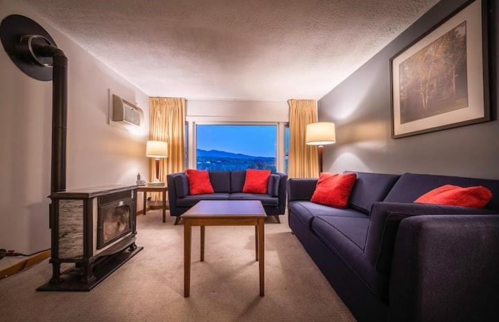 Sun & Ski Inn And Suites Стоу Екстериор снимка