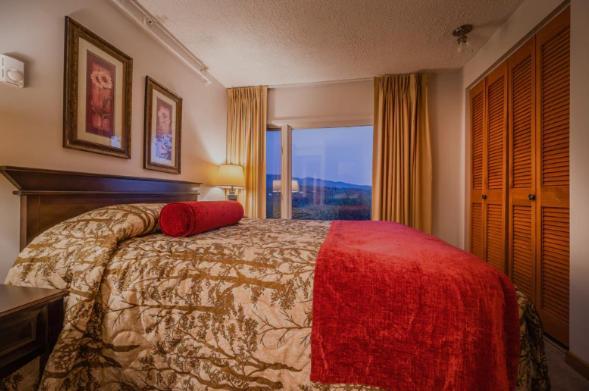 Sun & Ski Inn And Suites Стоу Екстериор снимка