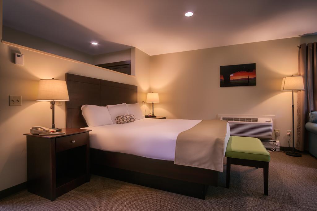 Sun & Ski Inn And Suites Стоу Екстериор снимка