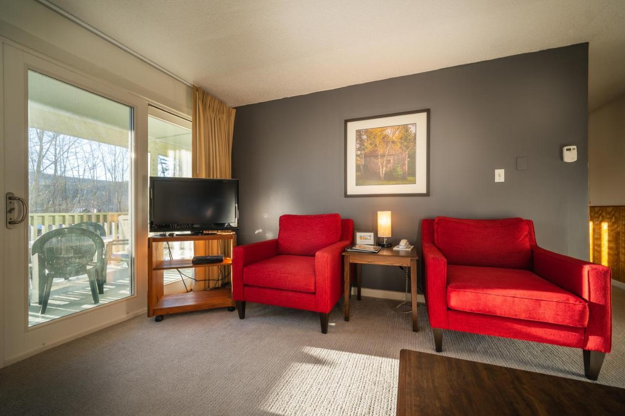Sun & Ski Inn And Suites Стоу Екстериор снимка